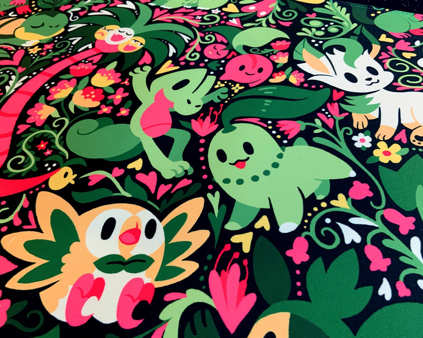 Vine Whip Jumbo Desk Mat