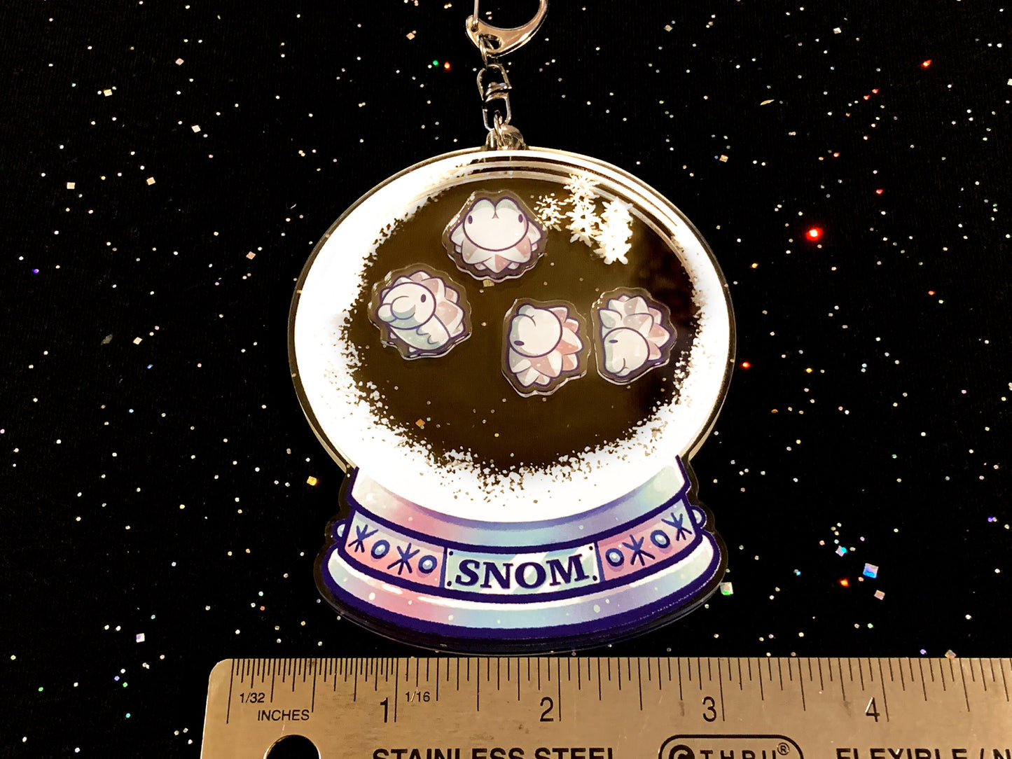 Snomglobe 4" Shaker Charm