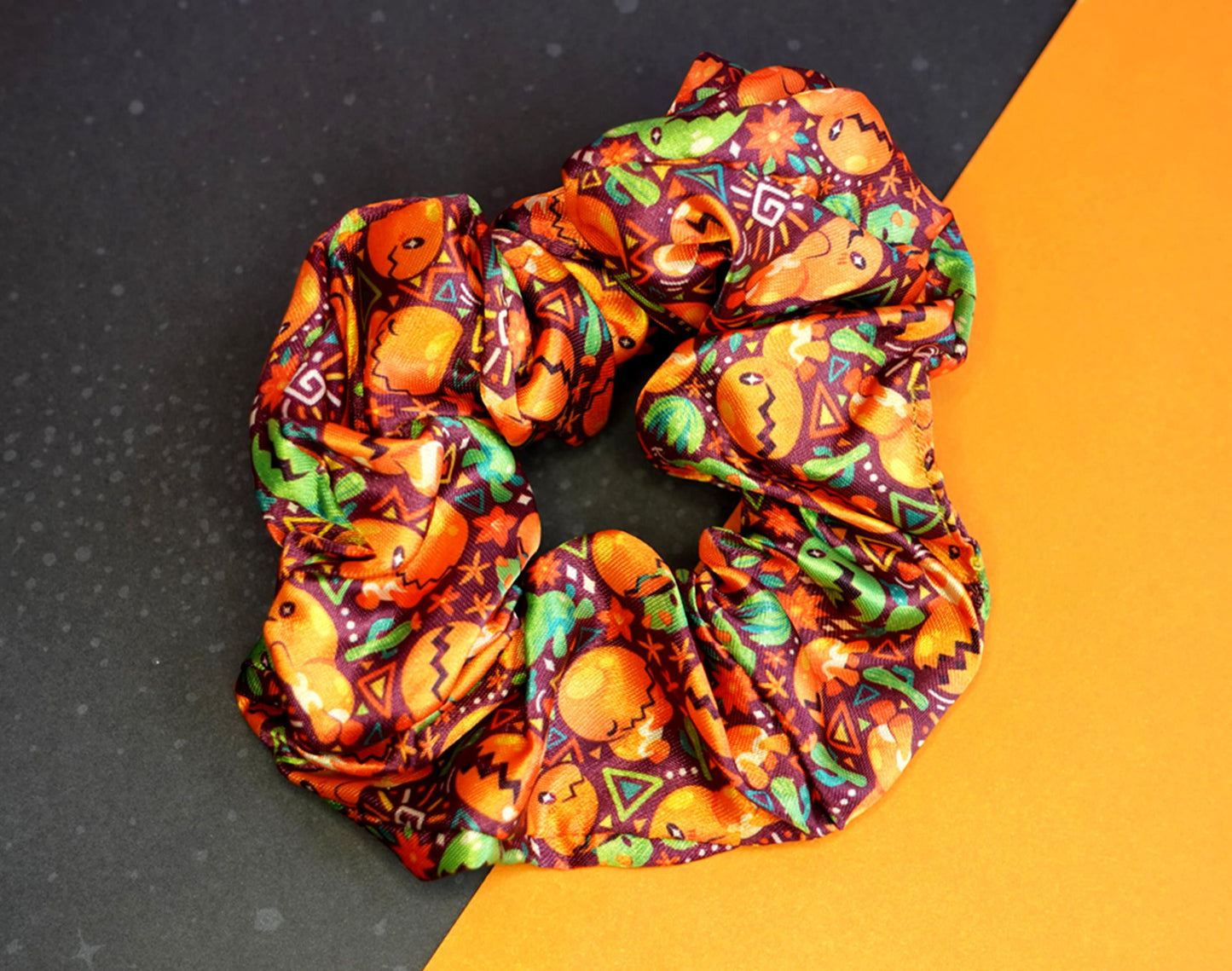 Tons o' Trapinch Scrunchie