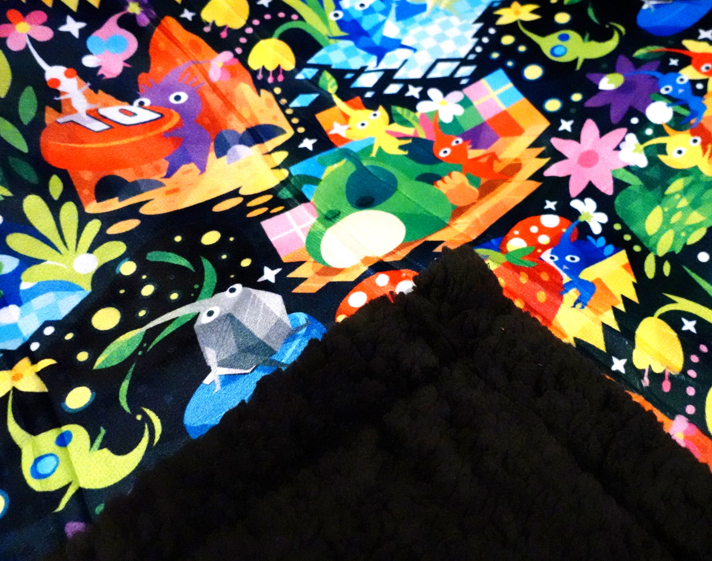 Pikmin Garden Blanket