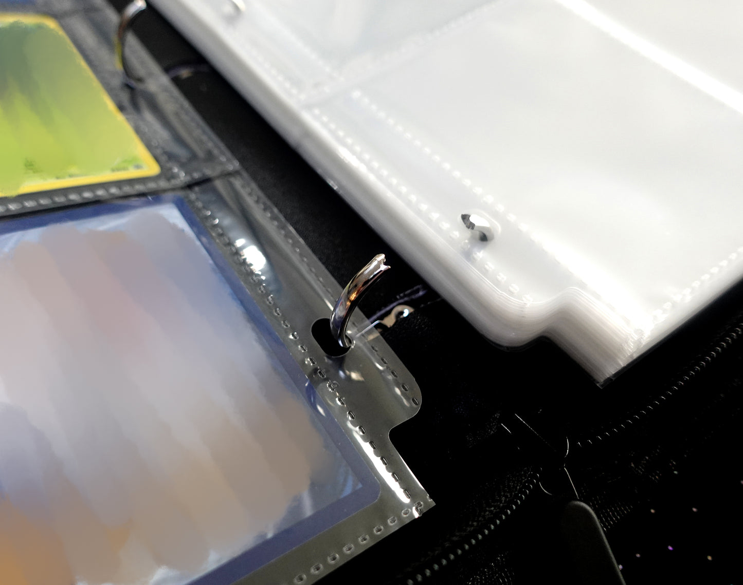 Applin Family 9-Pocket Trading Card Binder