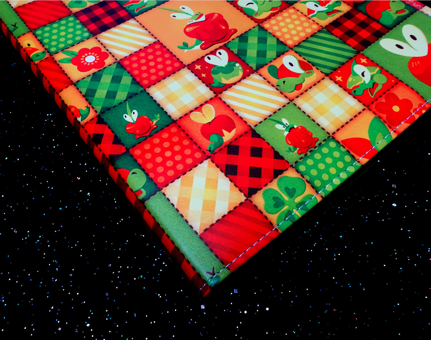 Applin Family 9-Pocket Trading Card Binder