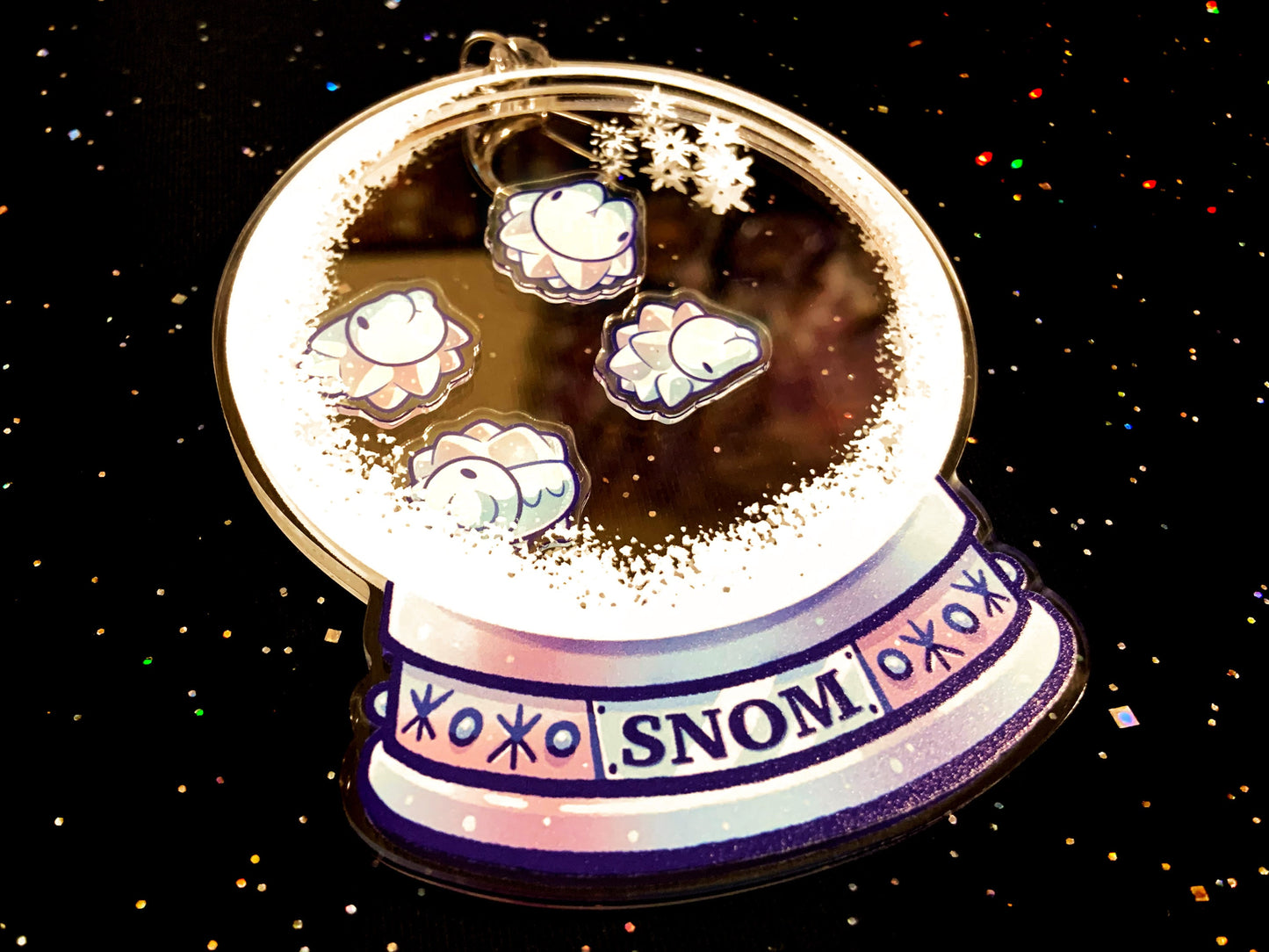 Snomglobe 4" Shaker Charm
