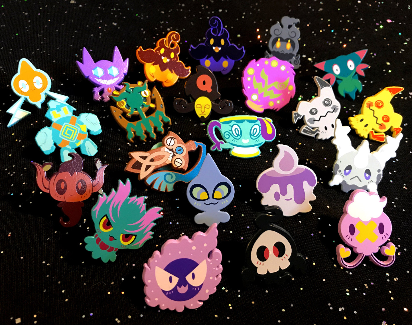 Shiny Pumpkaboo Dyed Enamel Pin